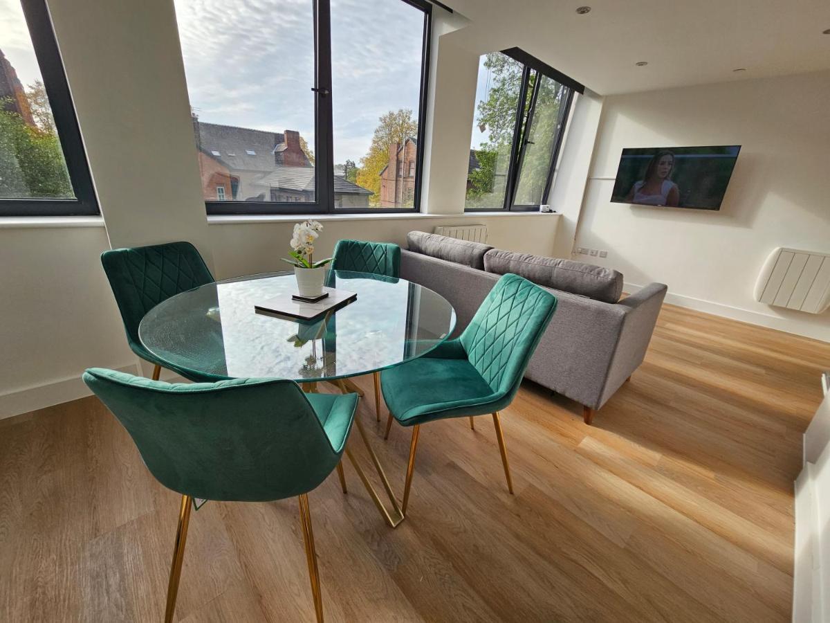 Brand New Trafford Apartment Manchester Exterior foto